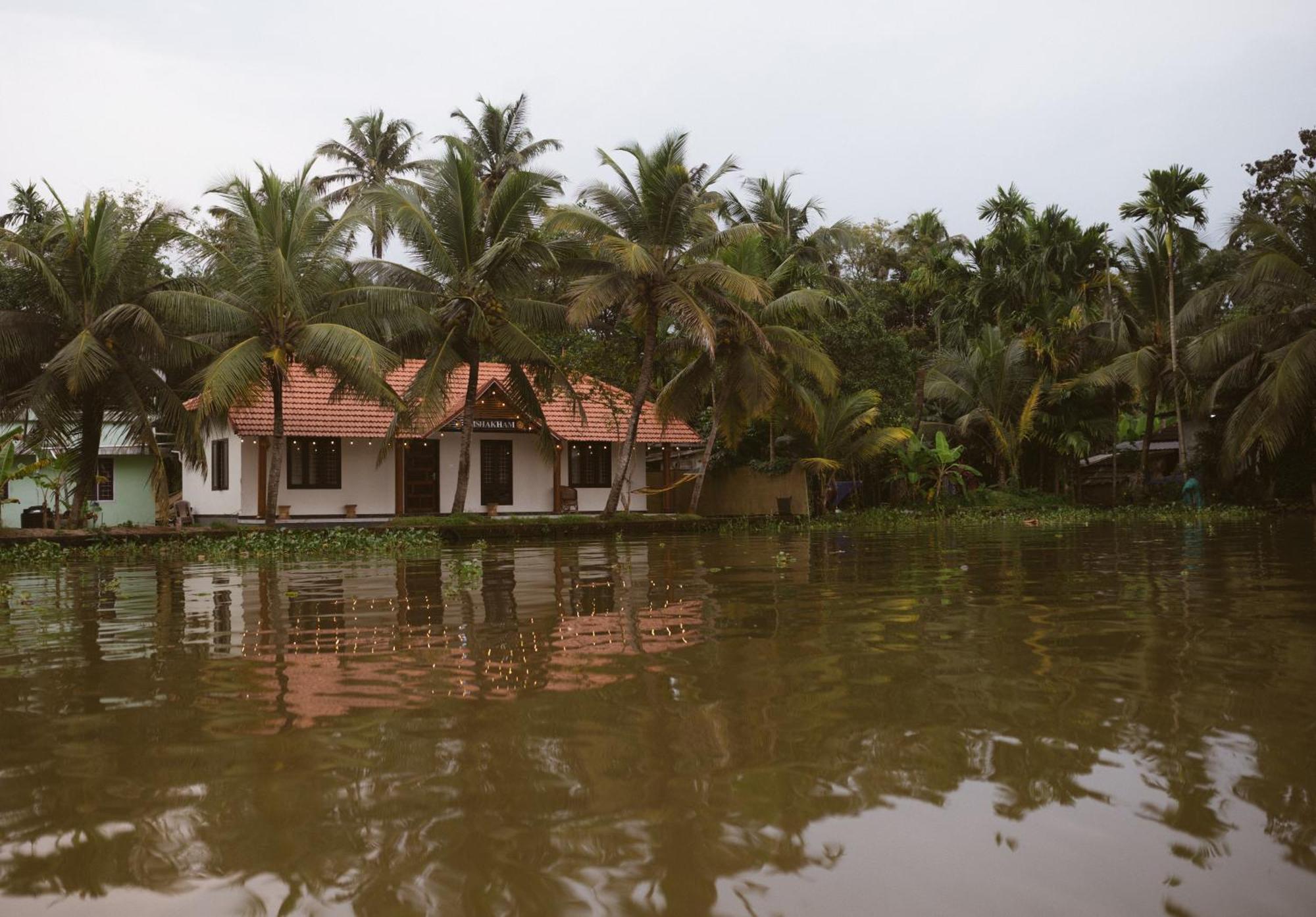 Tulsi Kayal Retreat Lägenhet Champakulam Exteriör bild