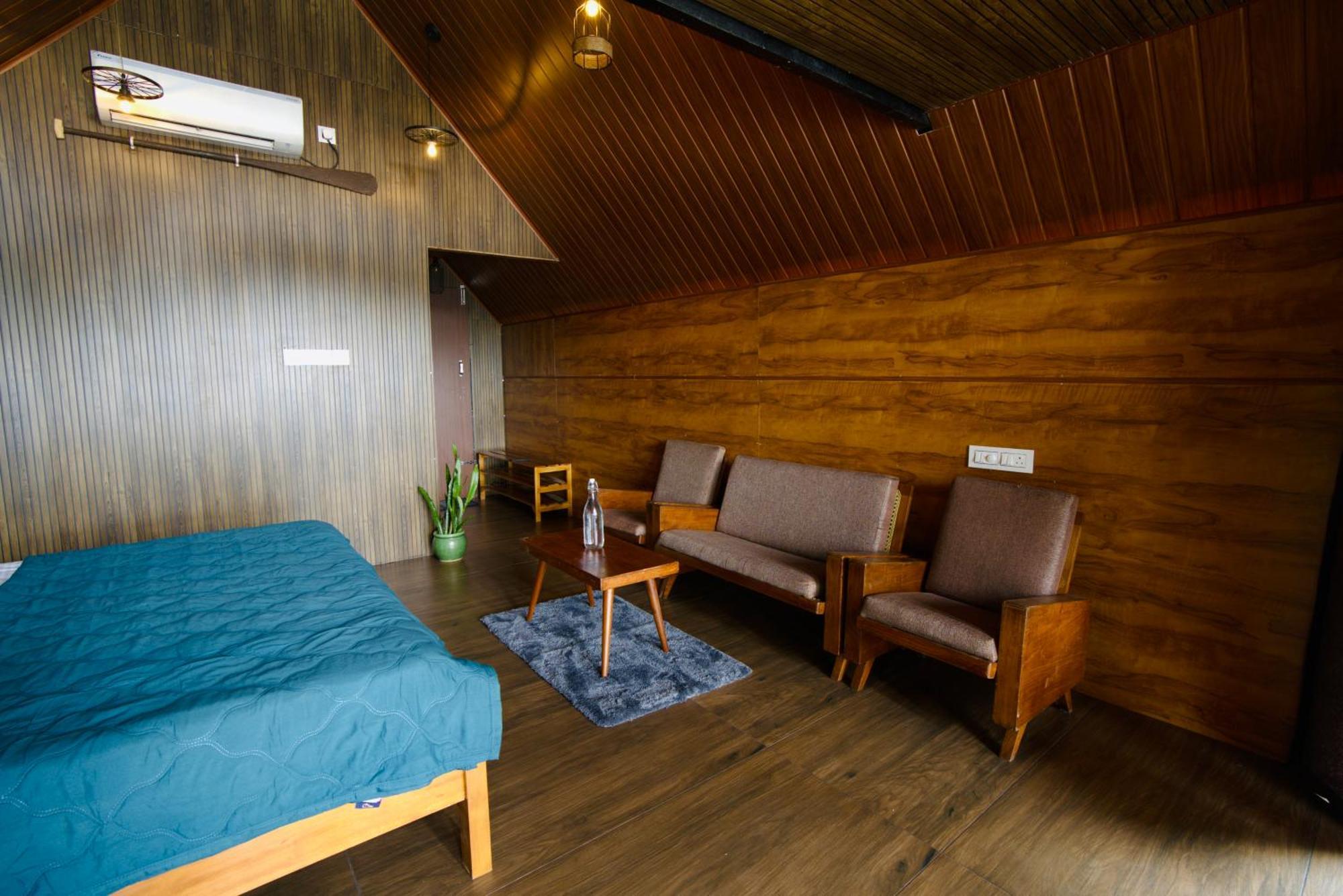 Tulsi Kayal Retreat Lägenhet Champakulam Exteriör bild